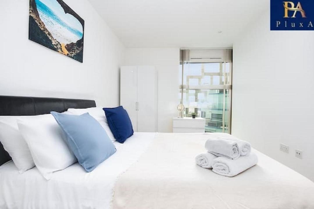 Pluxa Azure Cubic Apartment Birmingham Exterior foto